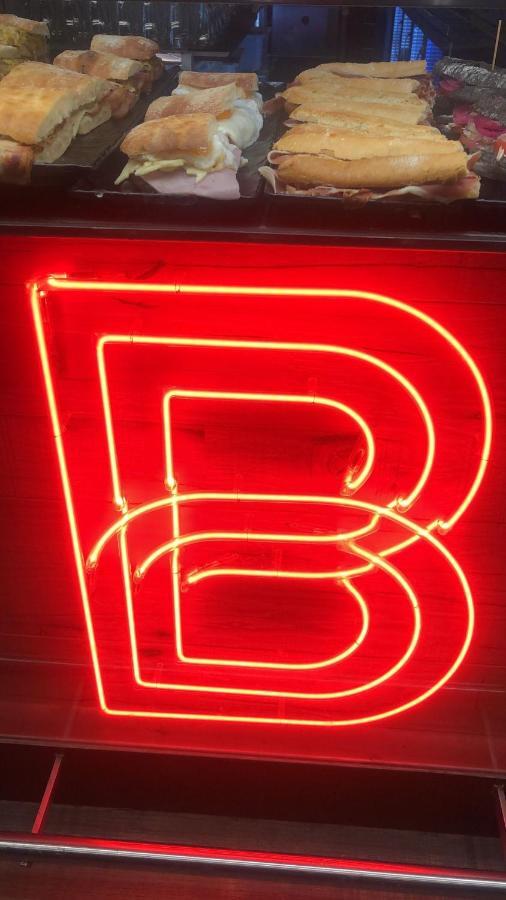 Bearan Bar & Rooms Pampeluna Zewnętrze zdjęcie