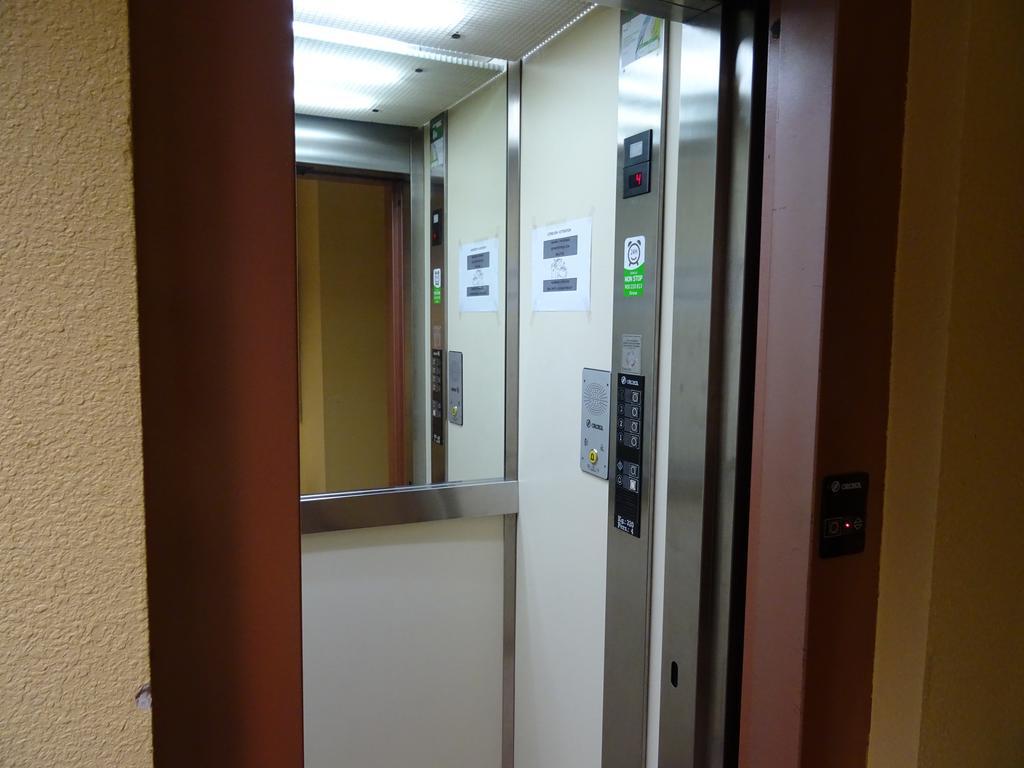Bearan Bar & Rooms Pampeluna Zewnętrze zdjęcie
