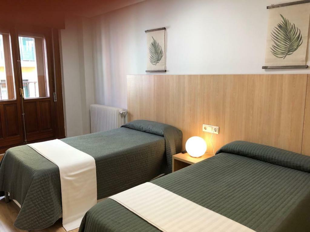 Bearan Bar & Rooms Pampeluna Zewnętrze zdjęcie